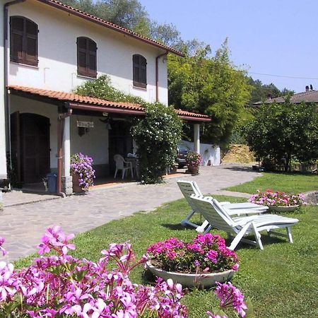 Villino Iso Bed & Breakfast La Spezia Exterior photo